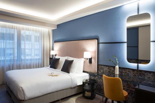 Executive Double Room with City View