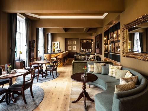 Ресторан, SCHLOSS Roxburghe Cottages, part of Destination by Hyatt in Roxburgh