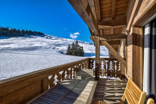 Luxurious Ski-in Ski-out Duplex on Ski Slope