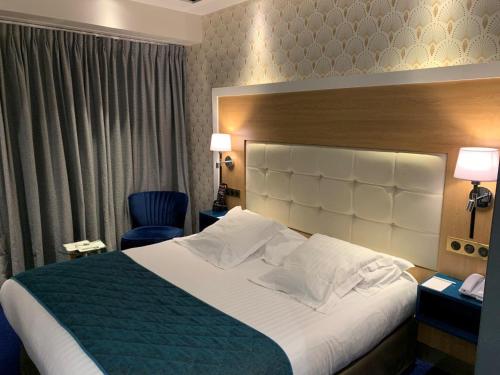 Deluxe Double Room image 1