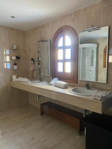 16:9 Los Molinos Suites - image 12