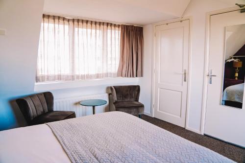 Superior Double Room image 2