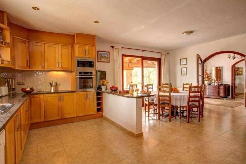 Konyha, Can Lari Chalet in Vall-Llobrega