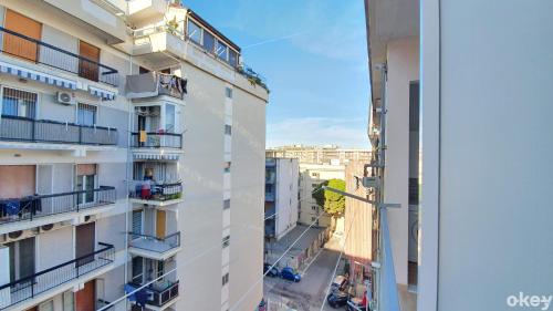 View, Blue Sky Rooftop Rooms – Bari Policlinico in Bari