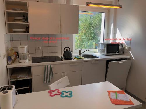 Altstadt Nähe 7 Min Fußweg über Alte Maibrücke zu Pension mit Balkon & Garten, ideal for long stay, relocation Altstadt Nähe 7 Min Fußweg über Alte Maibrücke zu Pension mit Balkon & Garten, ideal for long stay, relocation