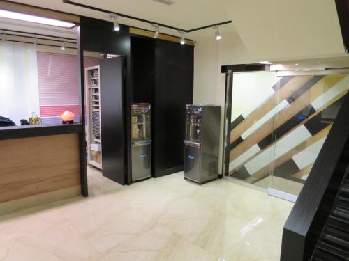 Entrance, Yung Feng Hotel in Keelung City Center