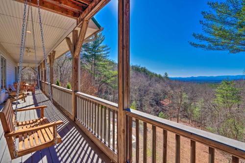 Expansive Murphy Retreat with Mountain Views!