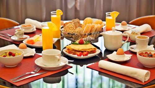 SANA Reno Hotel - image 11