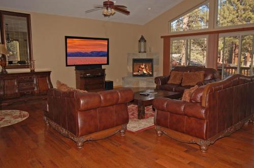Gilmore Lake Holiday home - image 2