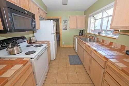 3857 Figueroa Lane Home - image 10