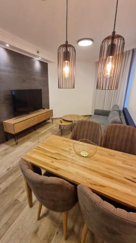 Kings Towers Hotel in Lakeside City Center