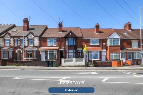 A szálláshely kívülről, Nuneaton - Ideal 3 Bedroom, Wi-fi Parking, Sleeps 6 - JRR Stays in Nuneaton