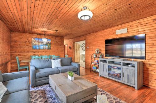 Secluded Cabin with Hot Tub, Game Room and Views!, Durango (foto 4)