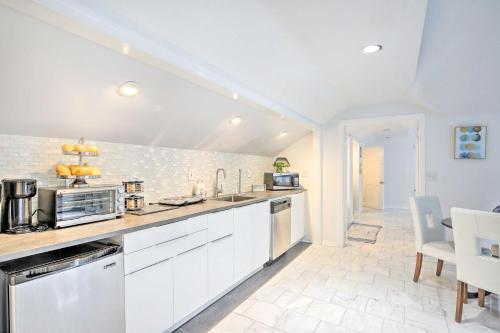 Elegant Connecticut Home: Fireplaces, Pet Friendly in Shelton (Cinnecticut)