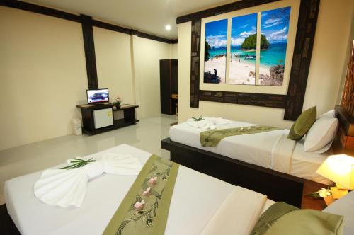 room detail thumbnail 0