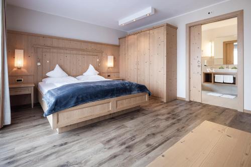 Hotel Baumwirt Room Type - Comfort Double Room with Balcony