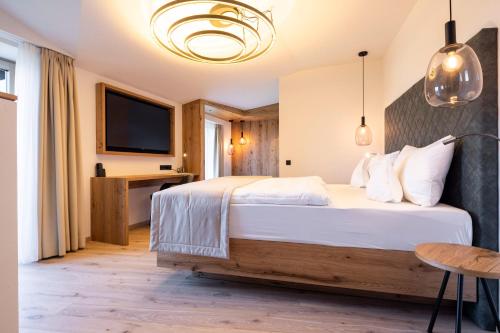 Hotel Baumwirt Room Type - Deluxe Double Room with Balcony
