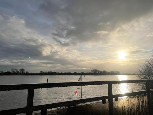 Sonnenschein in Fünfhausen, Deutschland