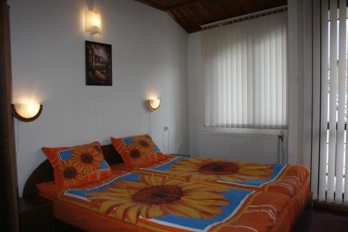 Double Room image 3
