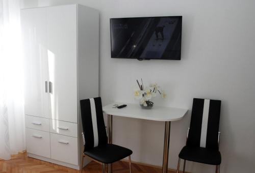 Rooms Miletic near the Palace, Split (photo 5)