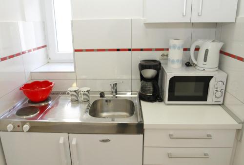 Rooms Miletic near the Palace, Split (photo 6)