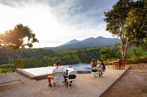 Pondok Guru Bakti cottages in Senaru