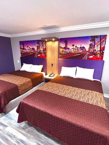 Deluxe Queen Room with Two Queen Beds