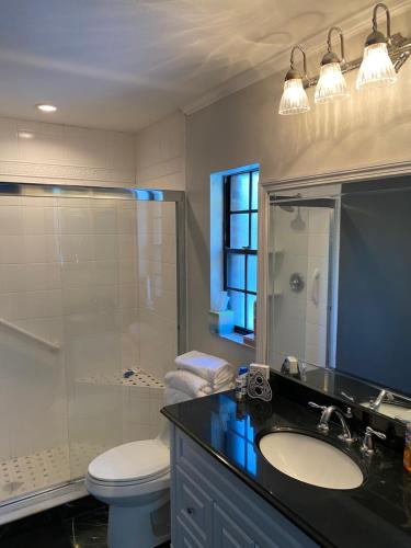 Phantom History House - All Four Guest Rooms in Tampa, USA