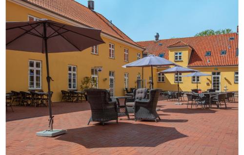  Amazing Apartment In Stege With Wifi And 2 Bedrooms in Stege