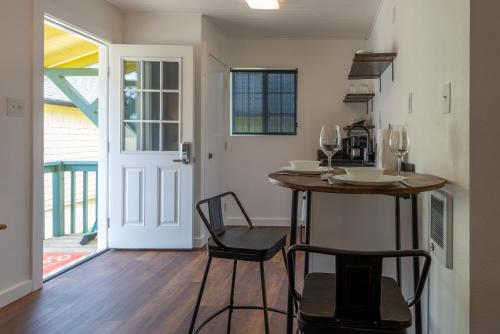 The Seaview Cottages - image 6