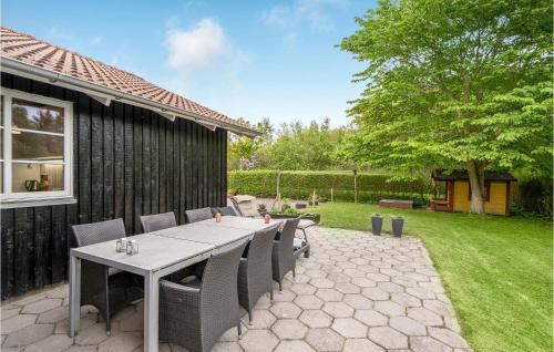  Cozy Home In Thyholm With Wifi in Thyholm