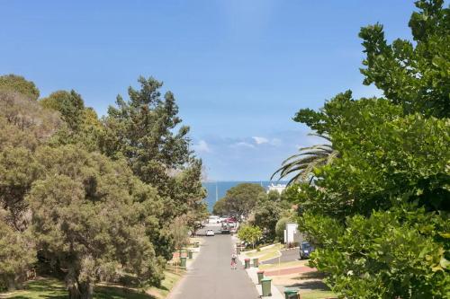 Cottesloe Beach View Apartment - EXECUTIVE ESCAPES