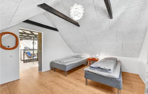 Nice Apartment In Ringkøbing With Wifi near Hee Kirke