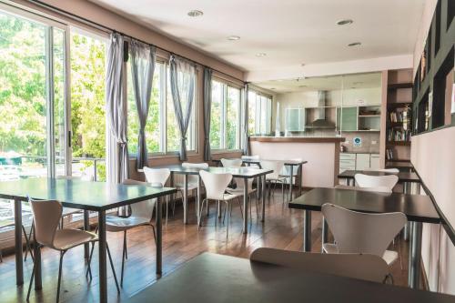 Kitchen, Tangoinn Club Hotel in Bariloche