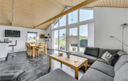 3 Bedroom Amazing Home In Hvide Sande in Hvide Sande