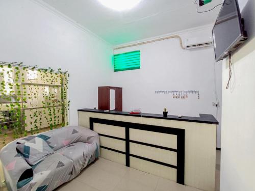 Lobby, Homestay Bahari near Wisata Bahari Tlocor Sidoarjo Mitra RedDoorz in Sidoarjo Regency