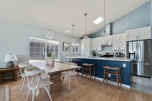 Facilities, @ Marbella Lane – Home with Majestic Ocean Views in Pacifica