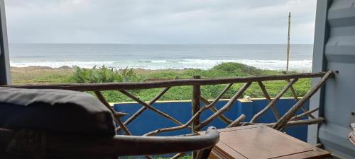 Skats, Blue Space Beach house in Pumula
