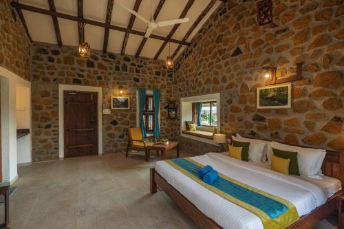 SaffronStays Lake House Marigold, Nashik - rustic cottages with private plunge pool