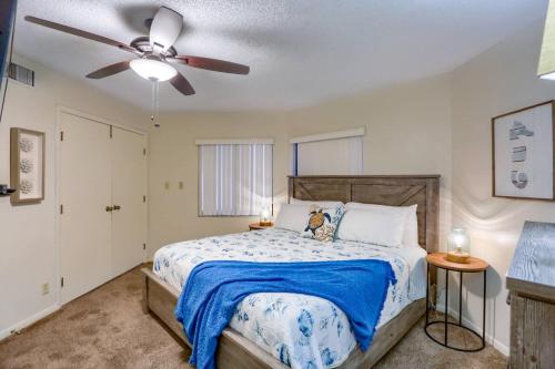 12B Crescent Beach Club - image 5