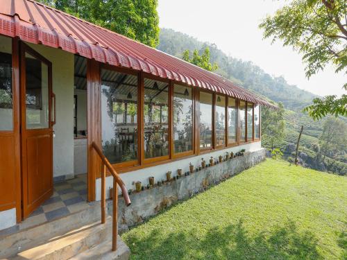 DEVASHOLA HOMESTAY