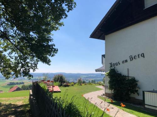 . Hotel "Haus am Berg"