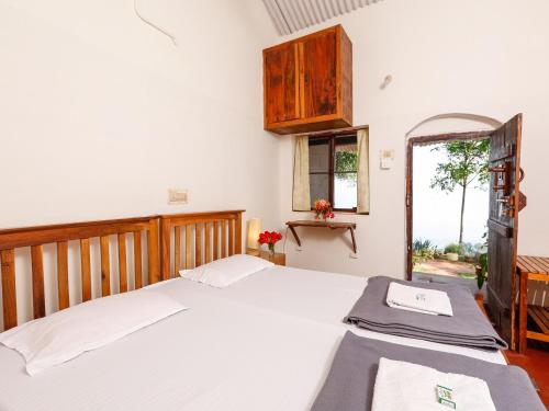 DEVASHOLA HOMESTAY