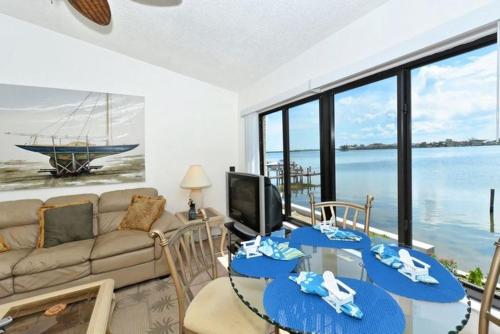 Bay Winds113 Home - image 9