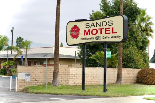 Sands Motel by Ontario Airport & Toyota Arena