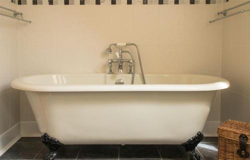 Зовнішній вигляд готелю, Strath Glebe in Kilbride