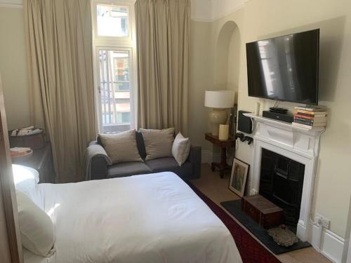 Central London (West End) two bedroom flat 2
