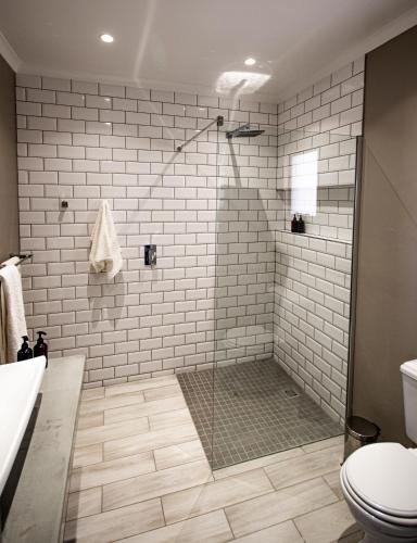 Phòng tắm, Elegant Desert Lodge in Sesriem