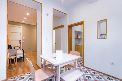 Studio Apartment with Terrace - First Floor