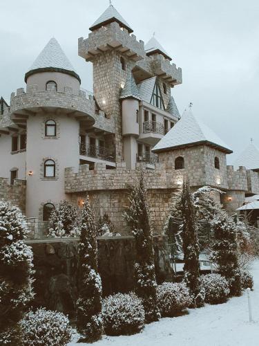 Royal Valentina Castle - Accommodation - Ognyanovo